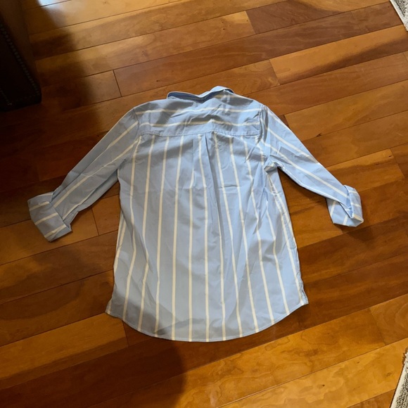 Button Down - Picture 4 of 4